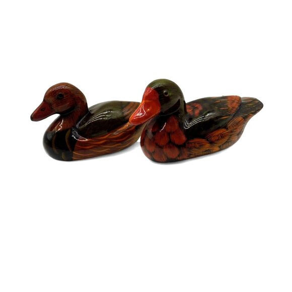 ENESCO DUCK Rustic Figurines Glass Eyes Glossy Vintage Pair 2.5 x 5.1" - Picture 1 of 10